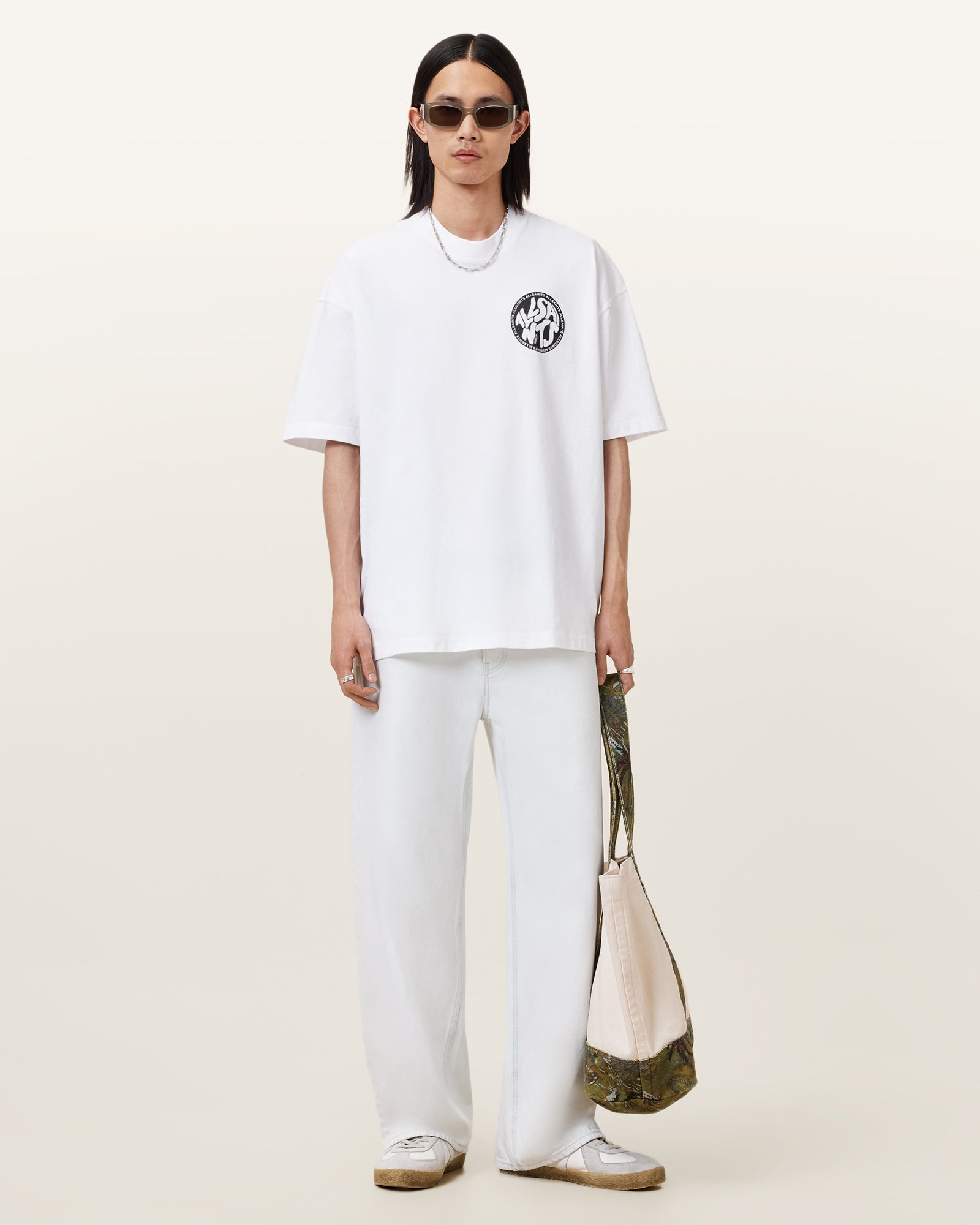 ASHEN WHITE Color Distortion SS Crew from AllSaints