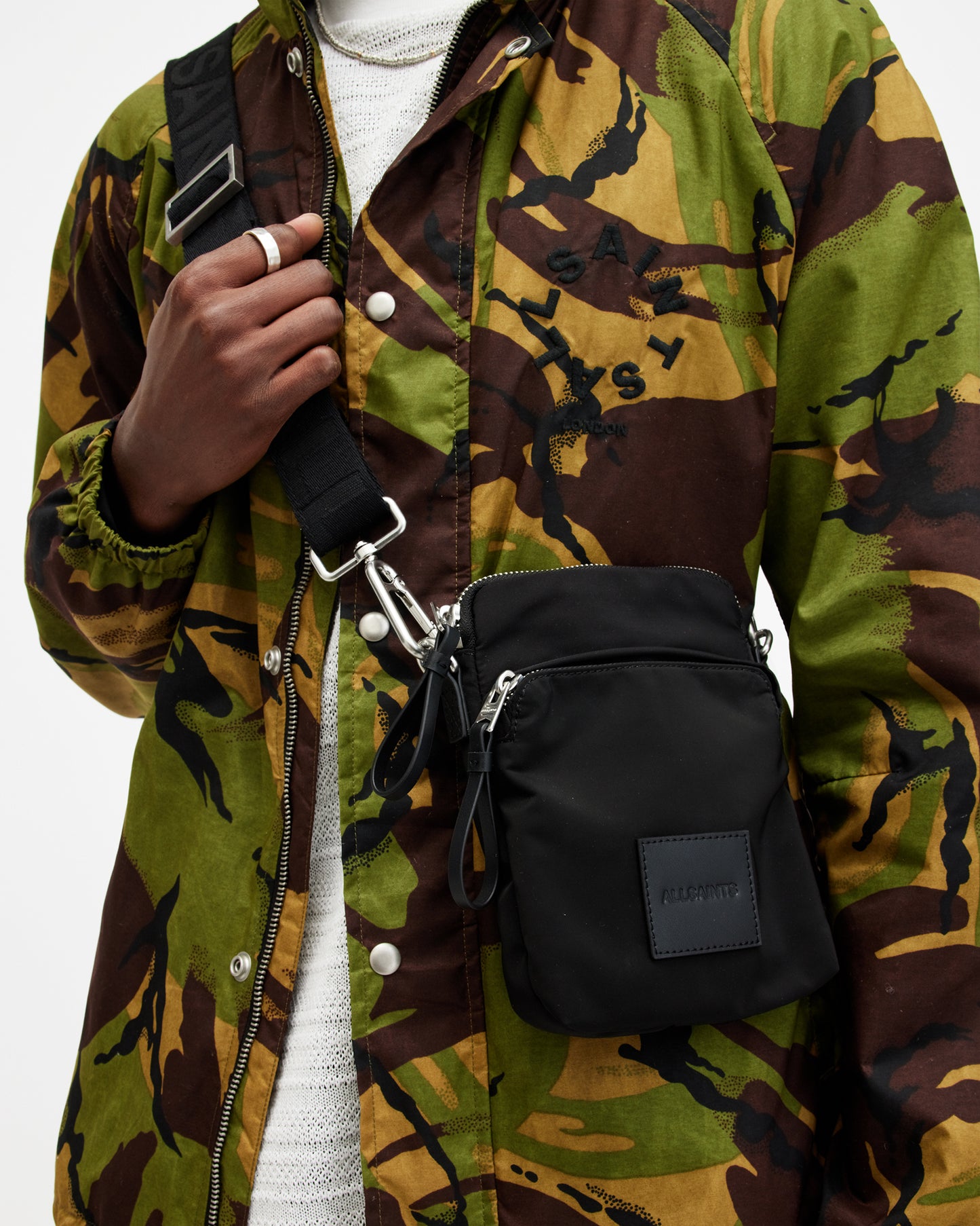Falcon Pouch