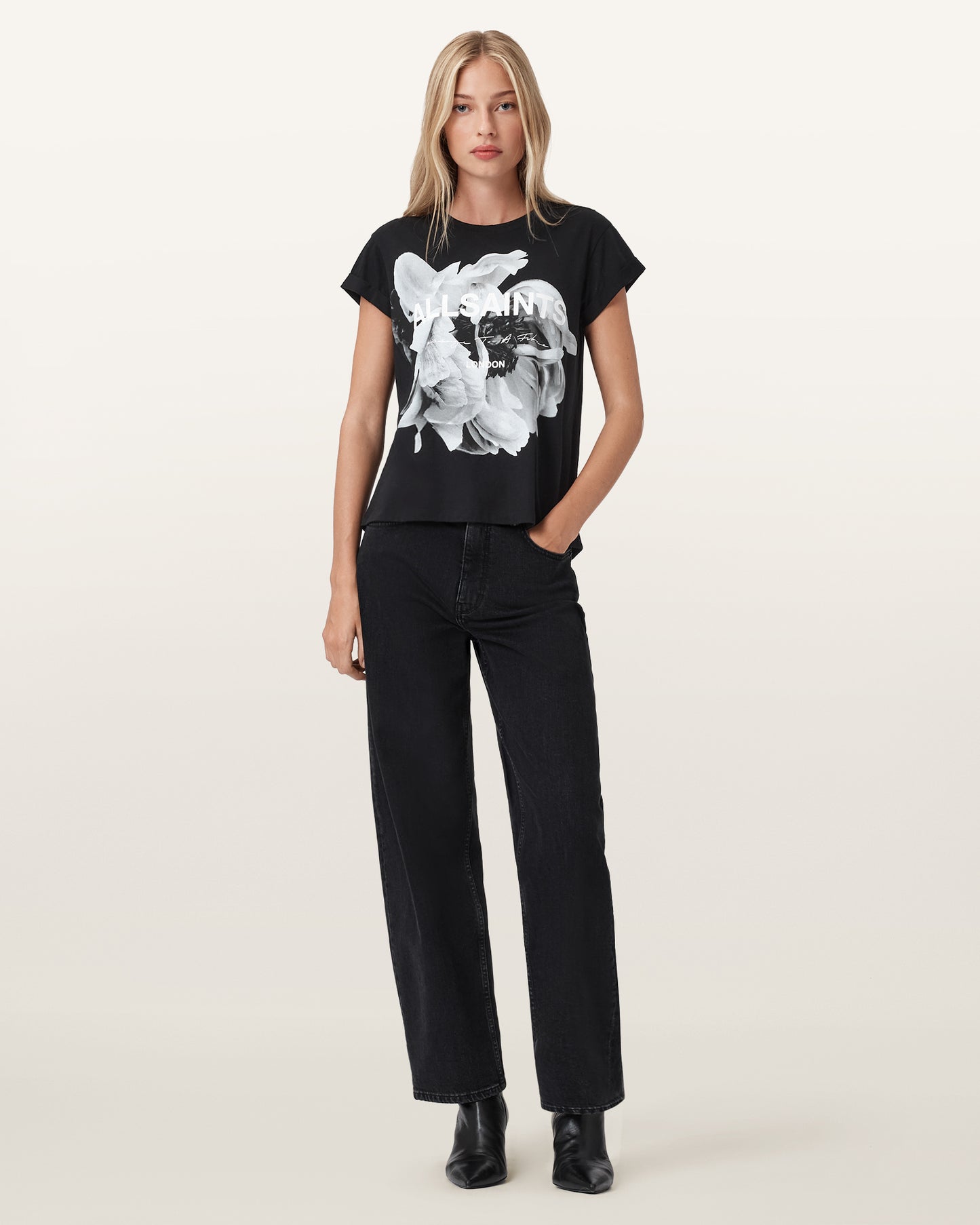 Lena Anna Tee
