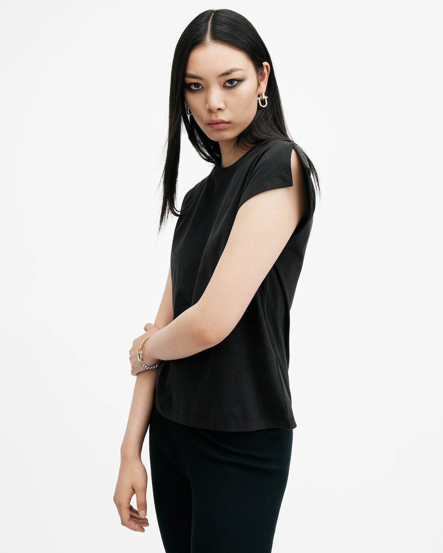 Rue Tee