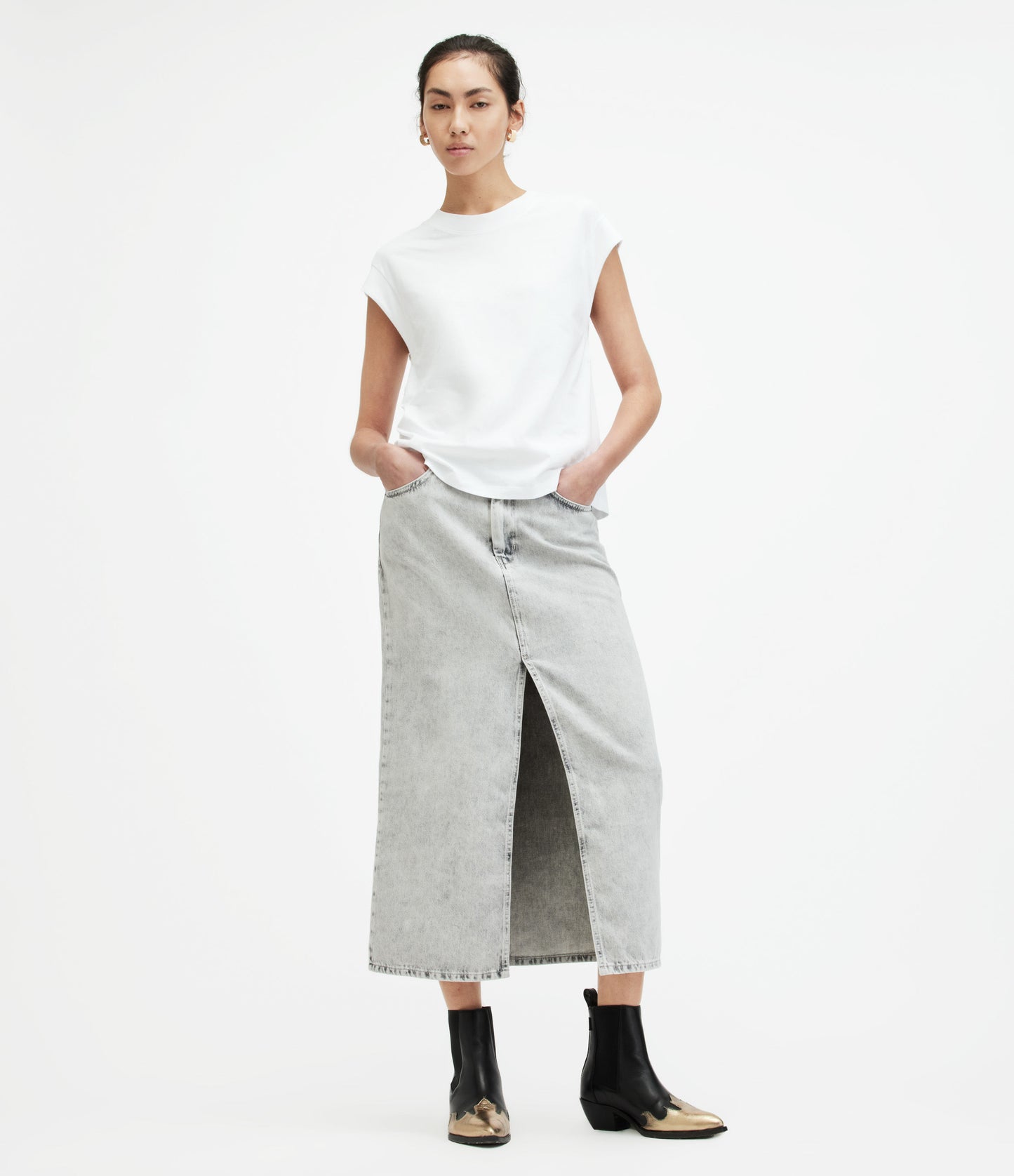 Esme Tee