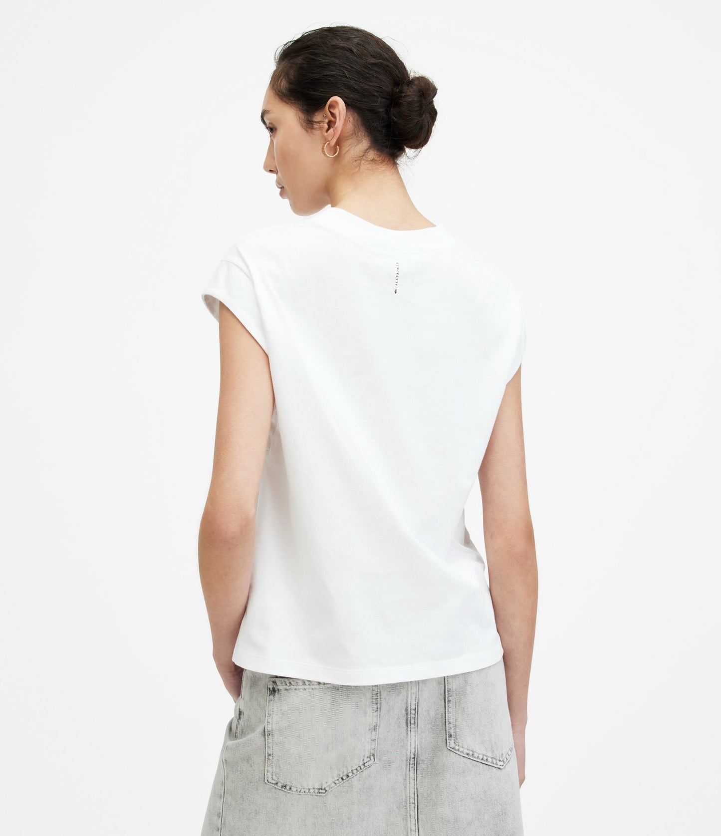Esme Tee