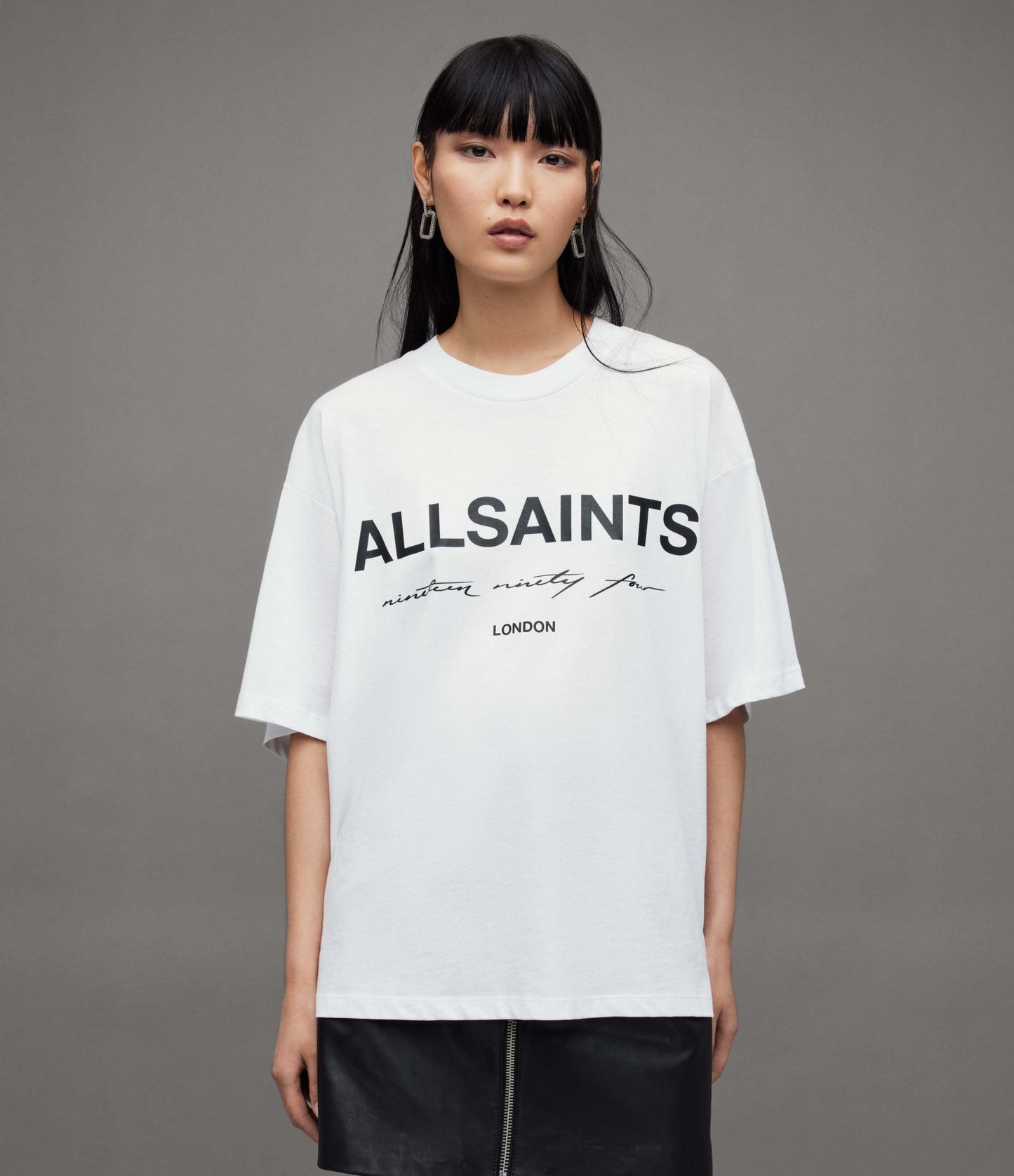 Helis Carlie Tee