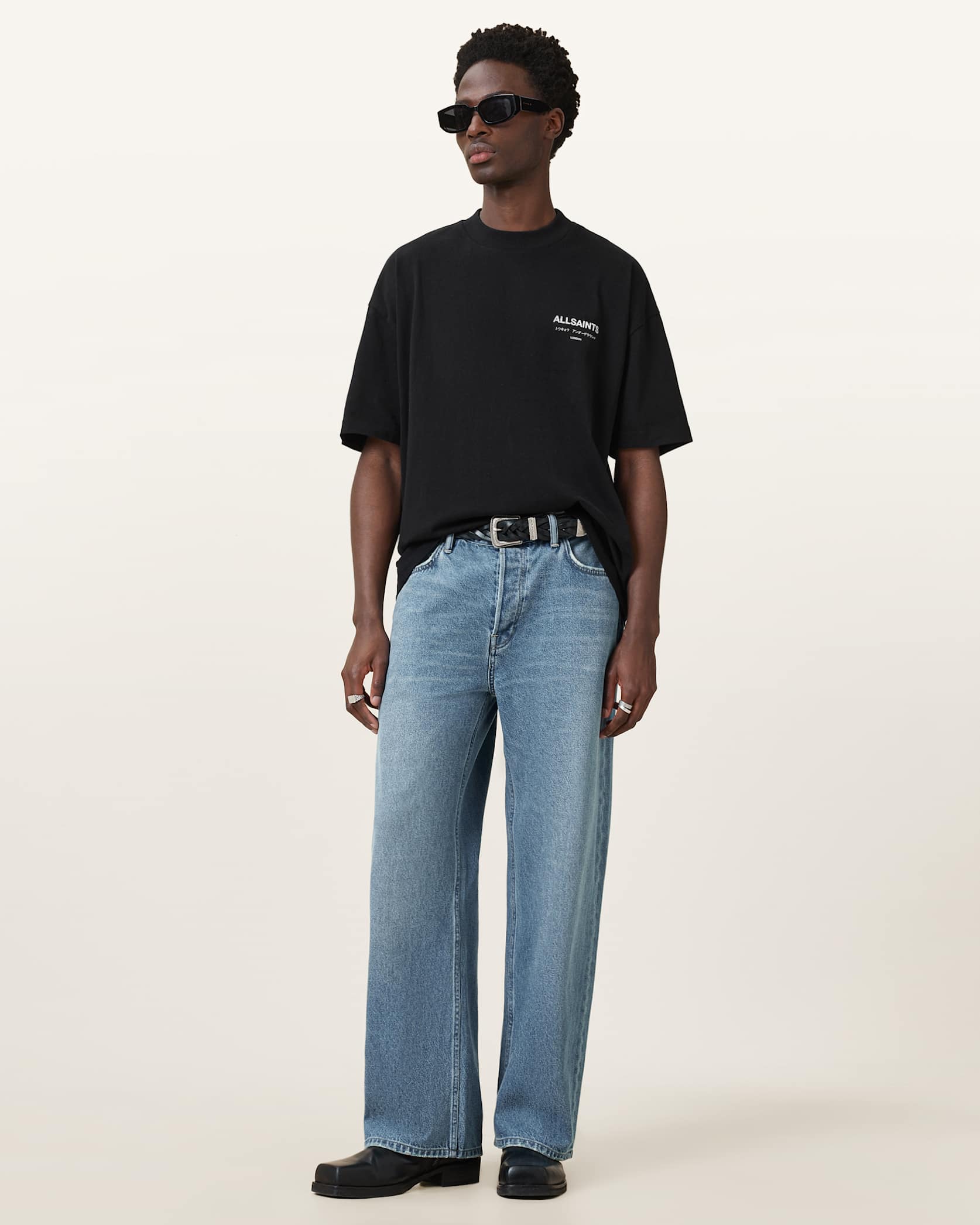 Underground Short Sleeve Crew Graphic T-Shirt