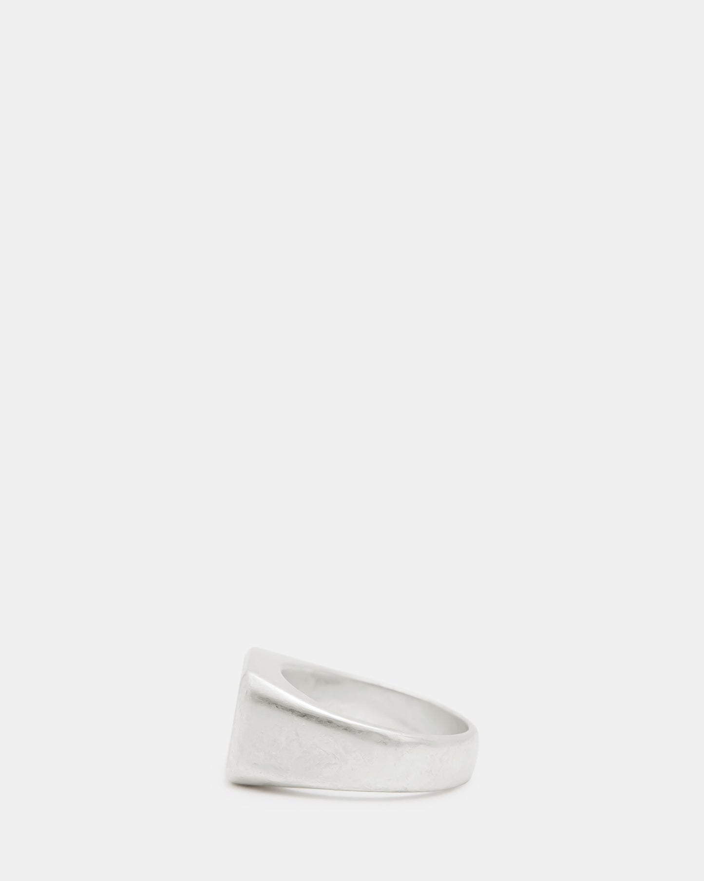 Alldis Signet Ring