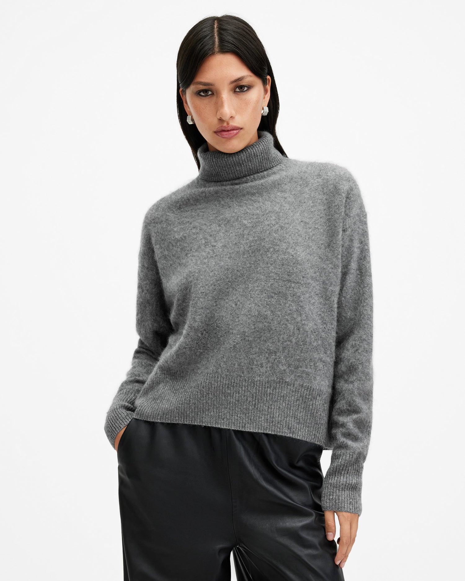 OUTLET - Women Knitwear & Hoodies