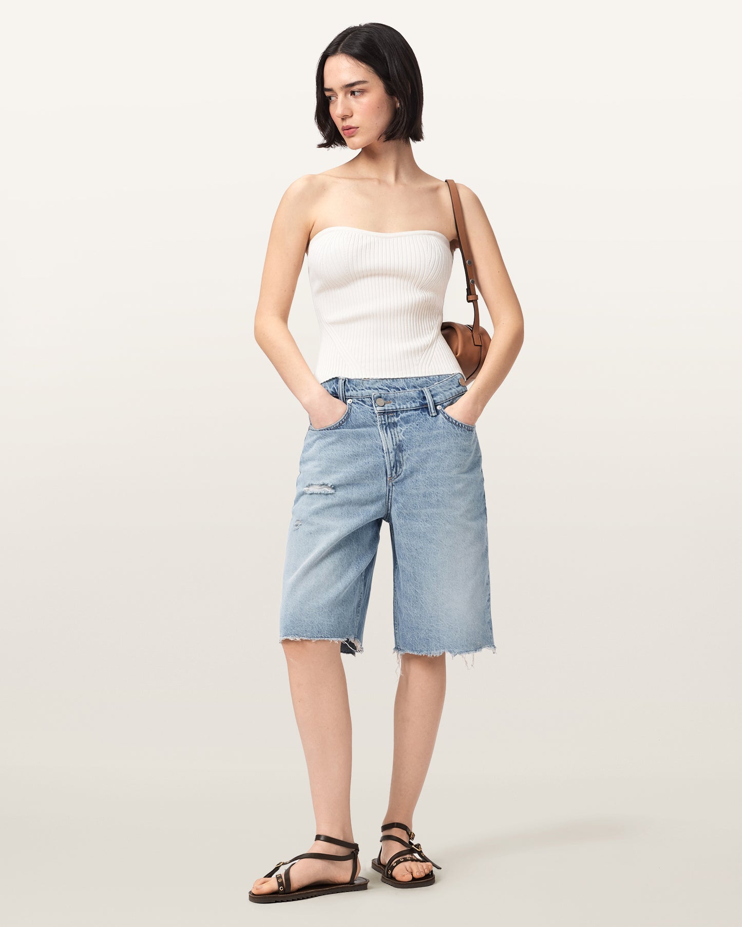 Aki Crossover Short