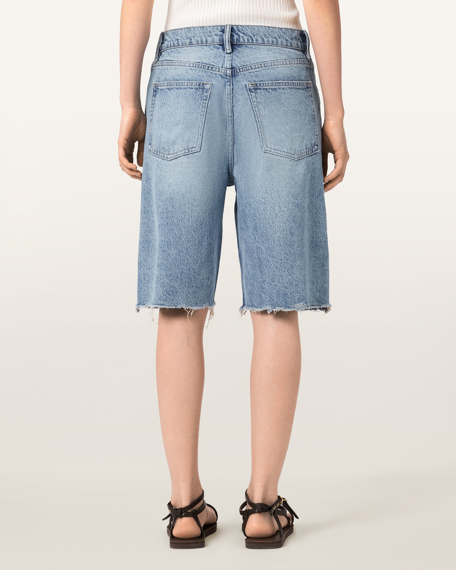 Aki Crossover Short