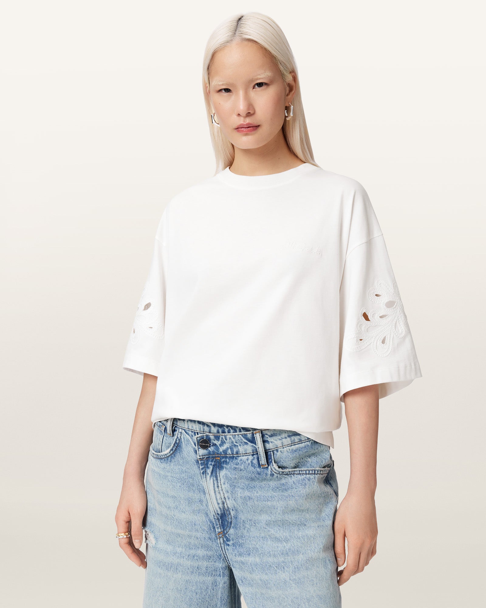 Lola Amelie Tee