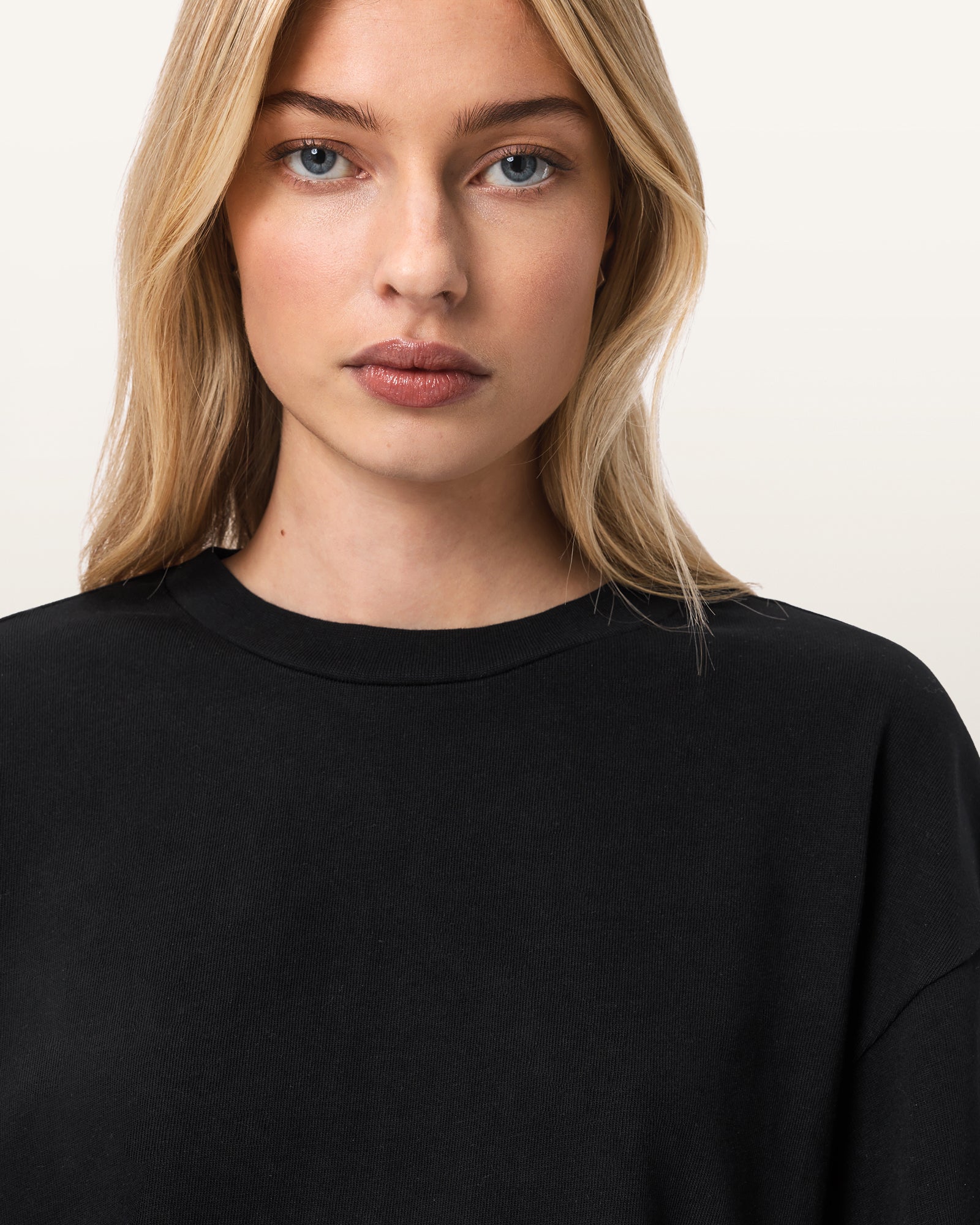 Esme Amelie Tee