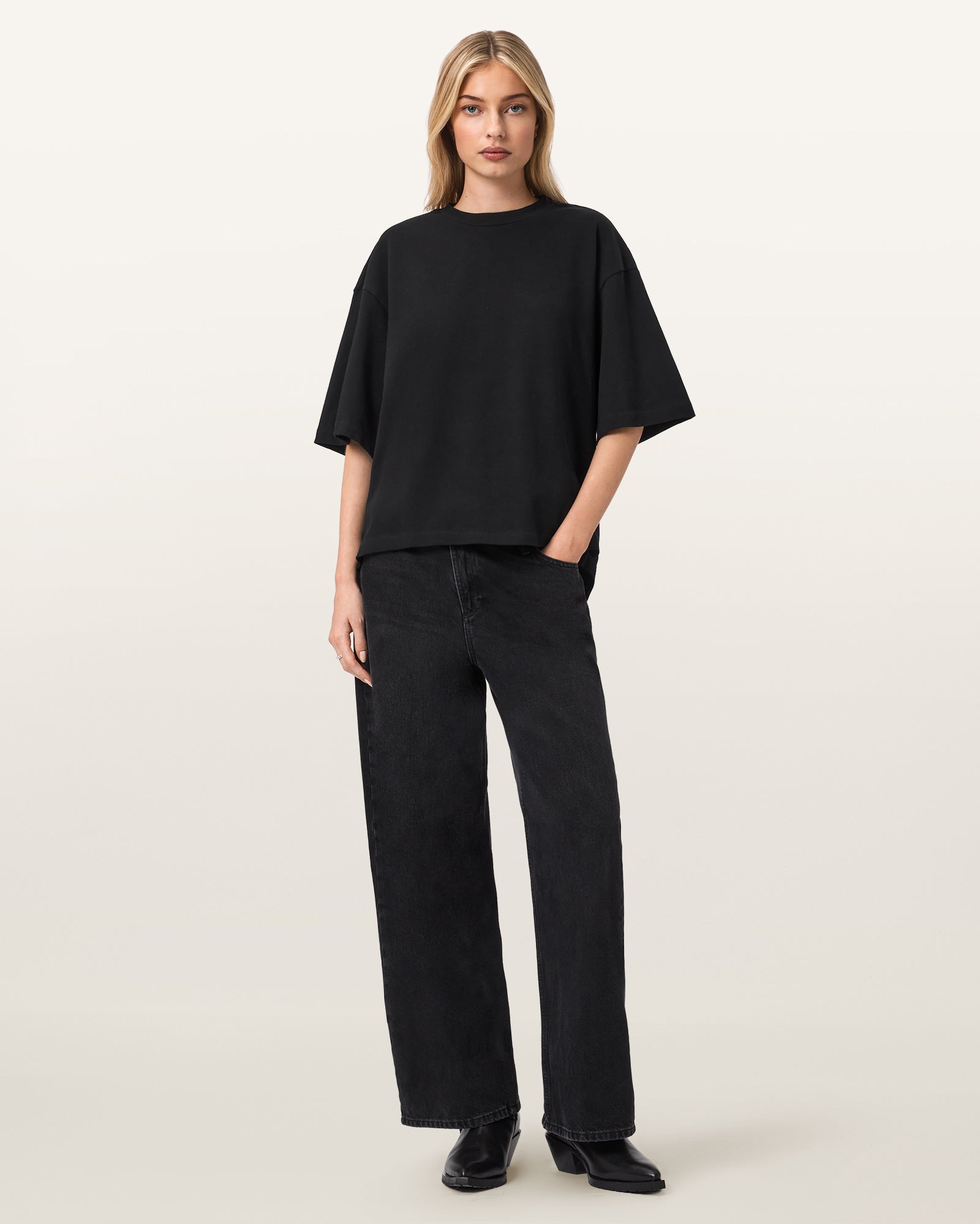 Esme Amelie Tee