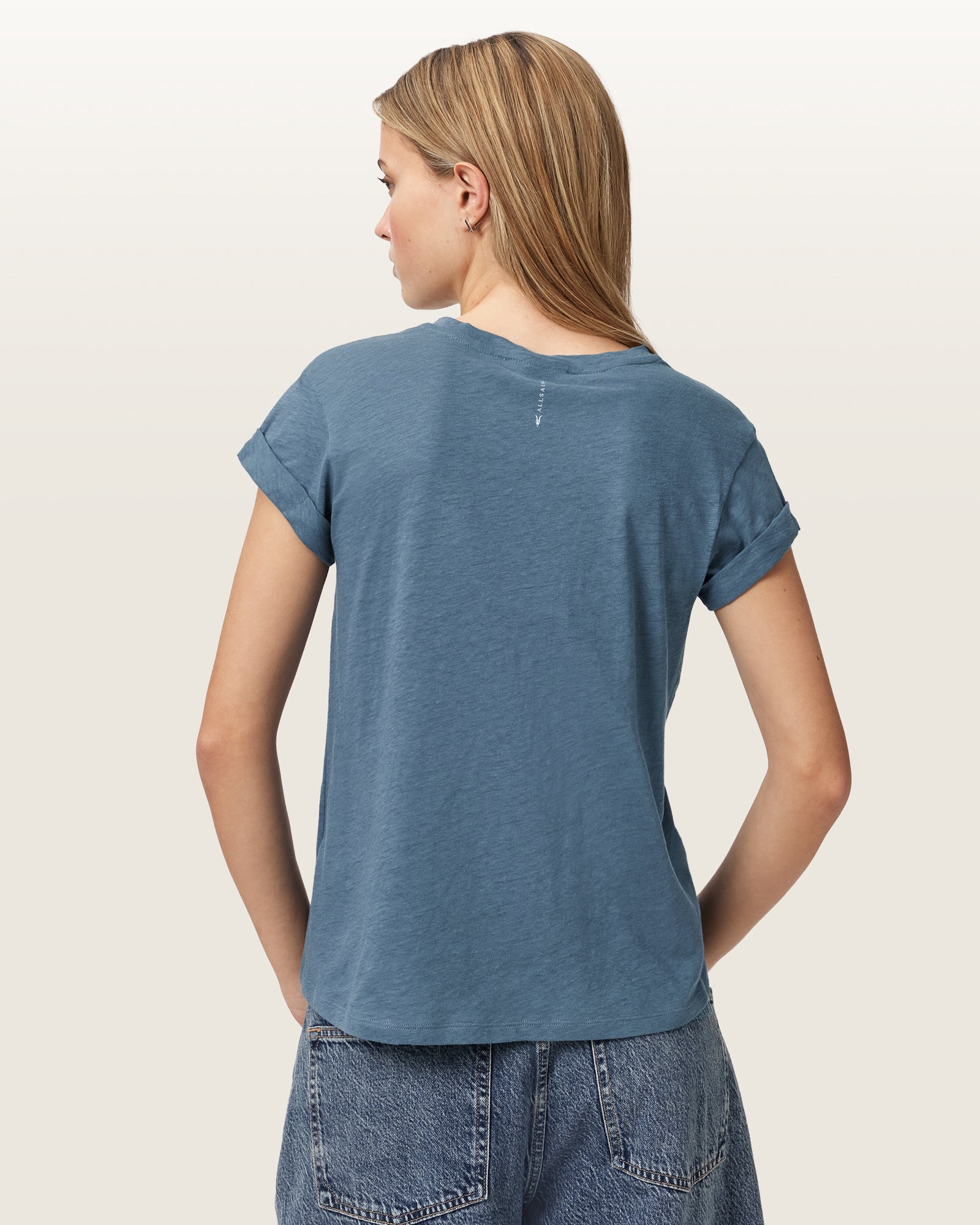 Anna Tee