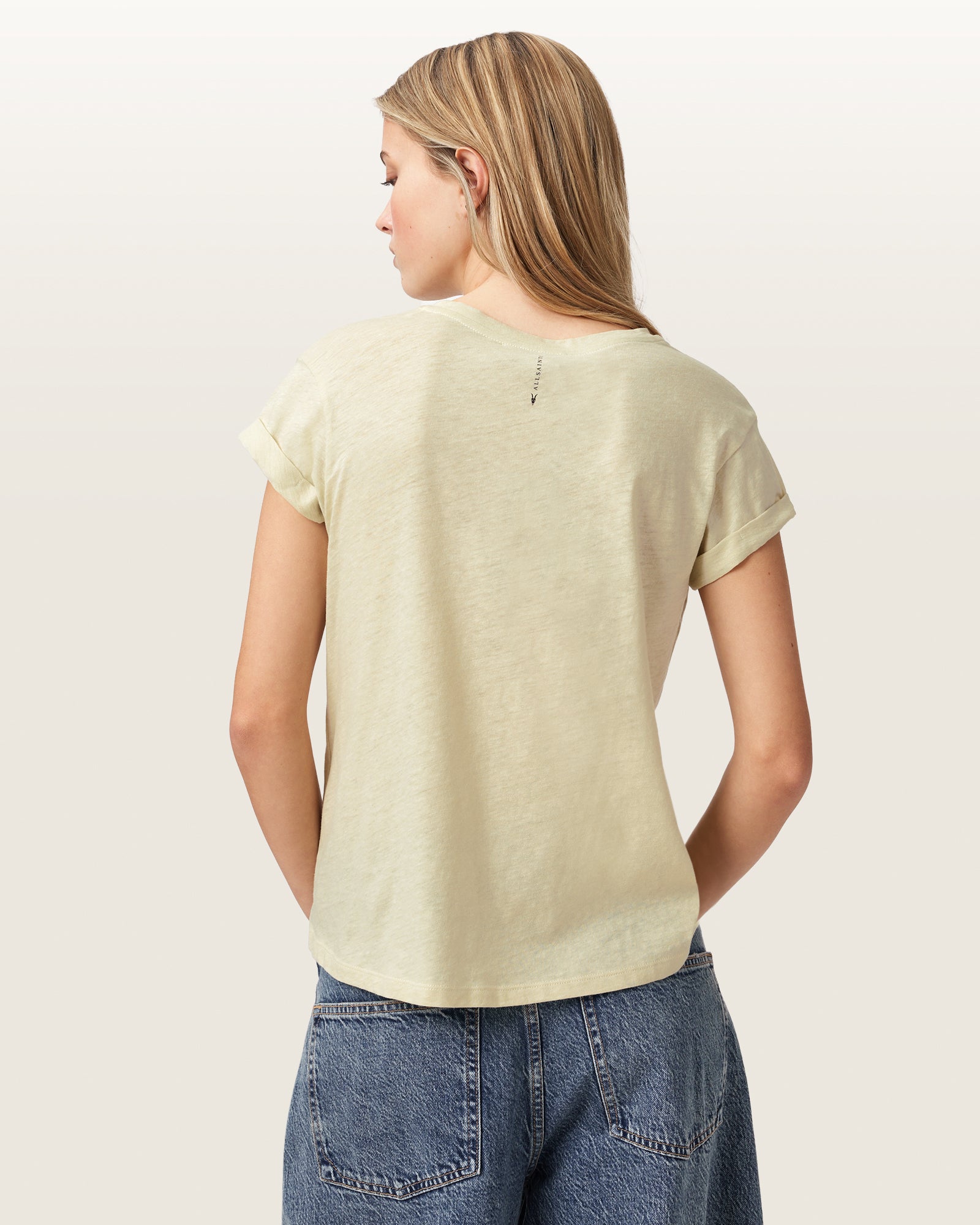 Anna Tee