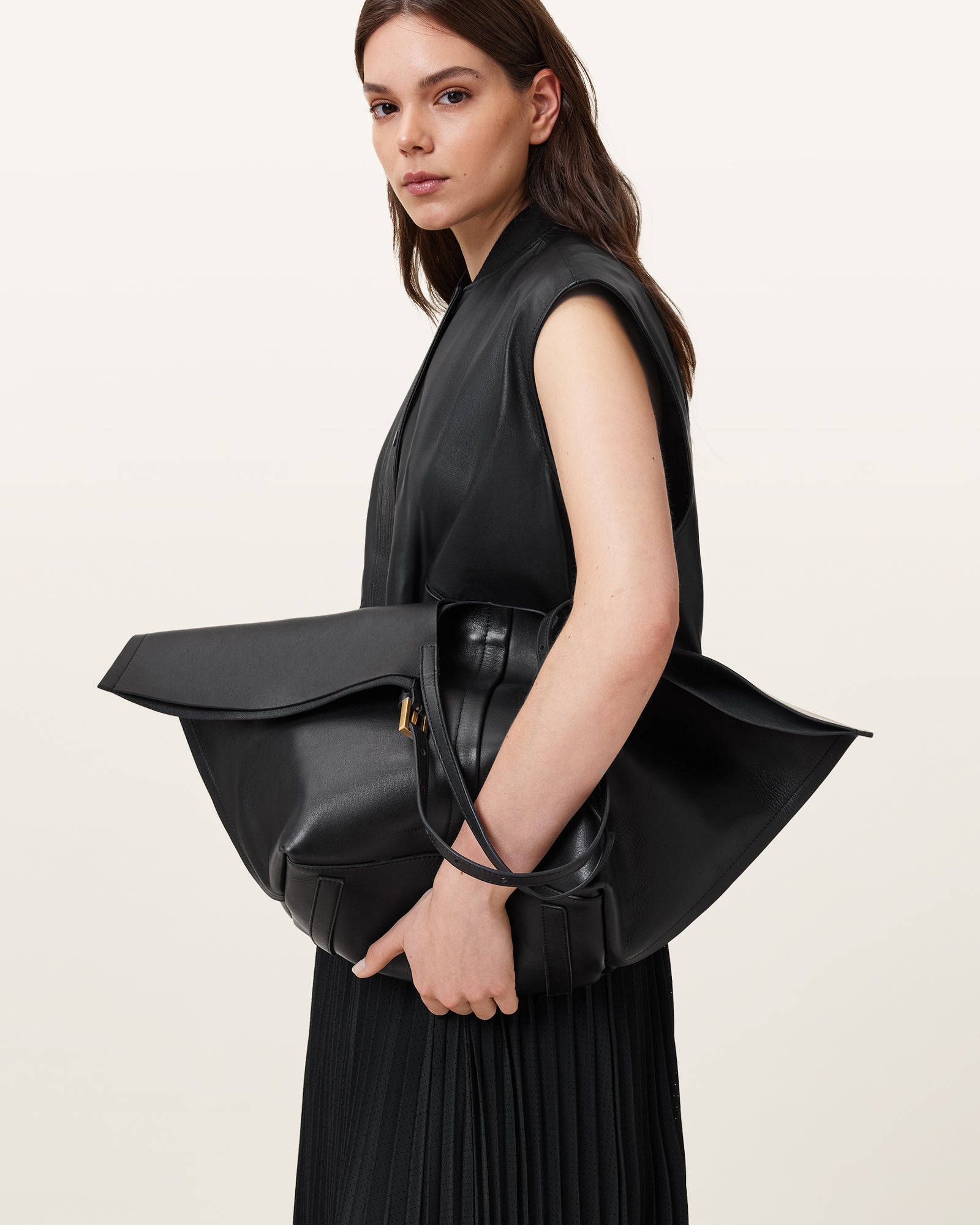 Ara E/W Tote