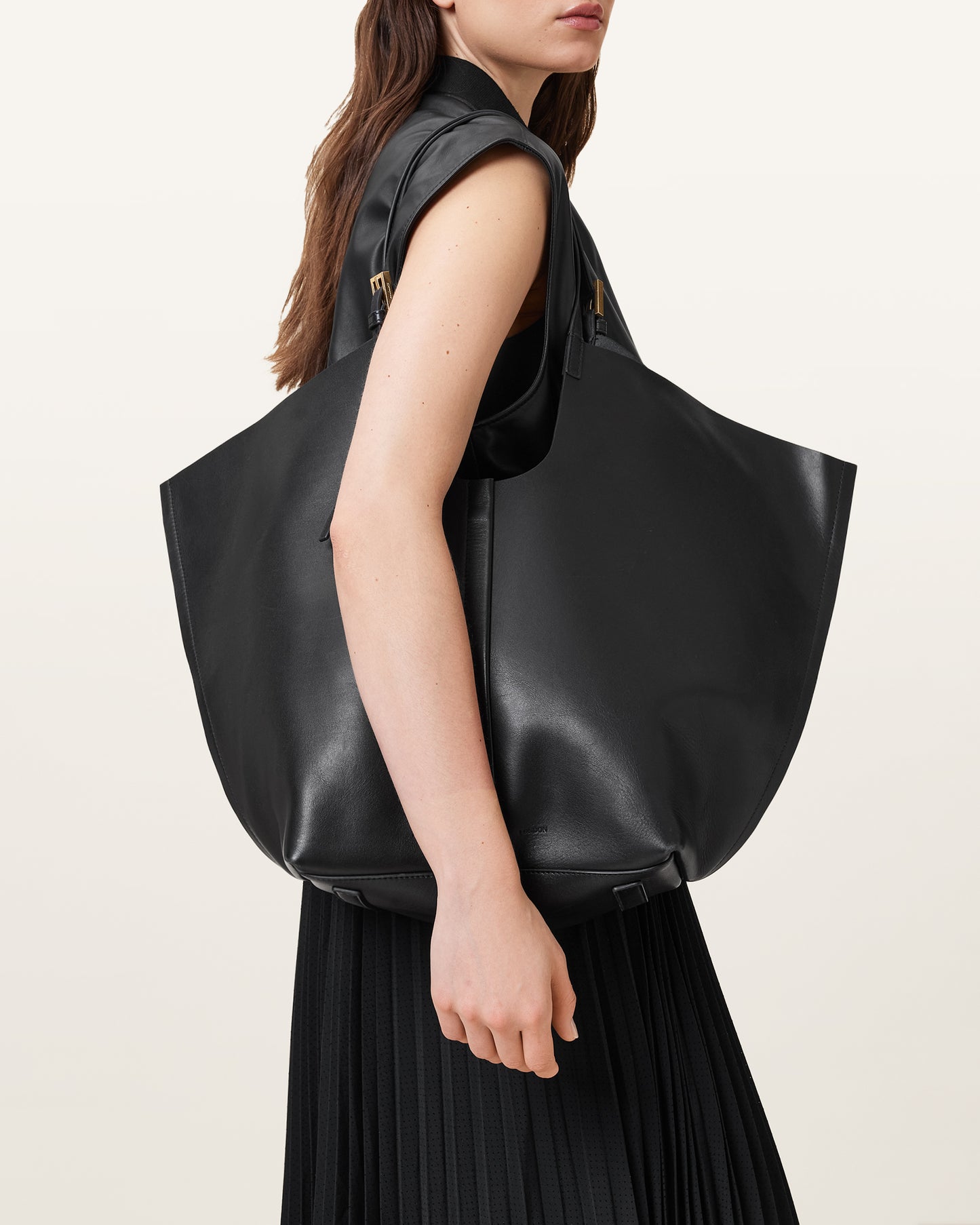 Ara E/W Tote